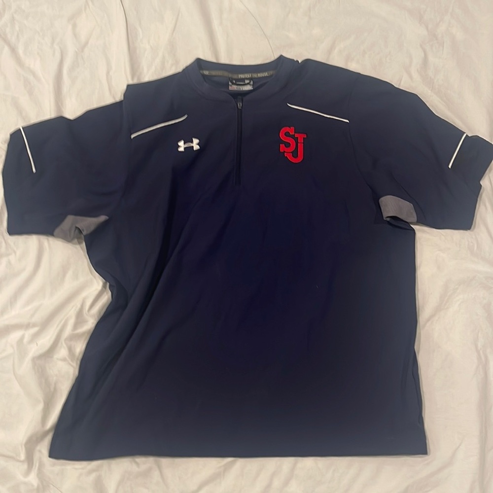 Waterproof Under Armour SJ Non Stretch Nylon warm up short sleeve jacket.